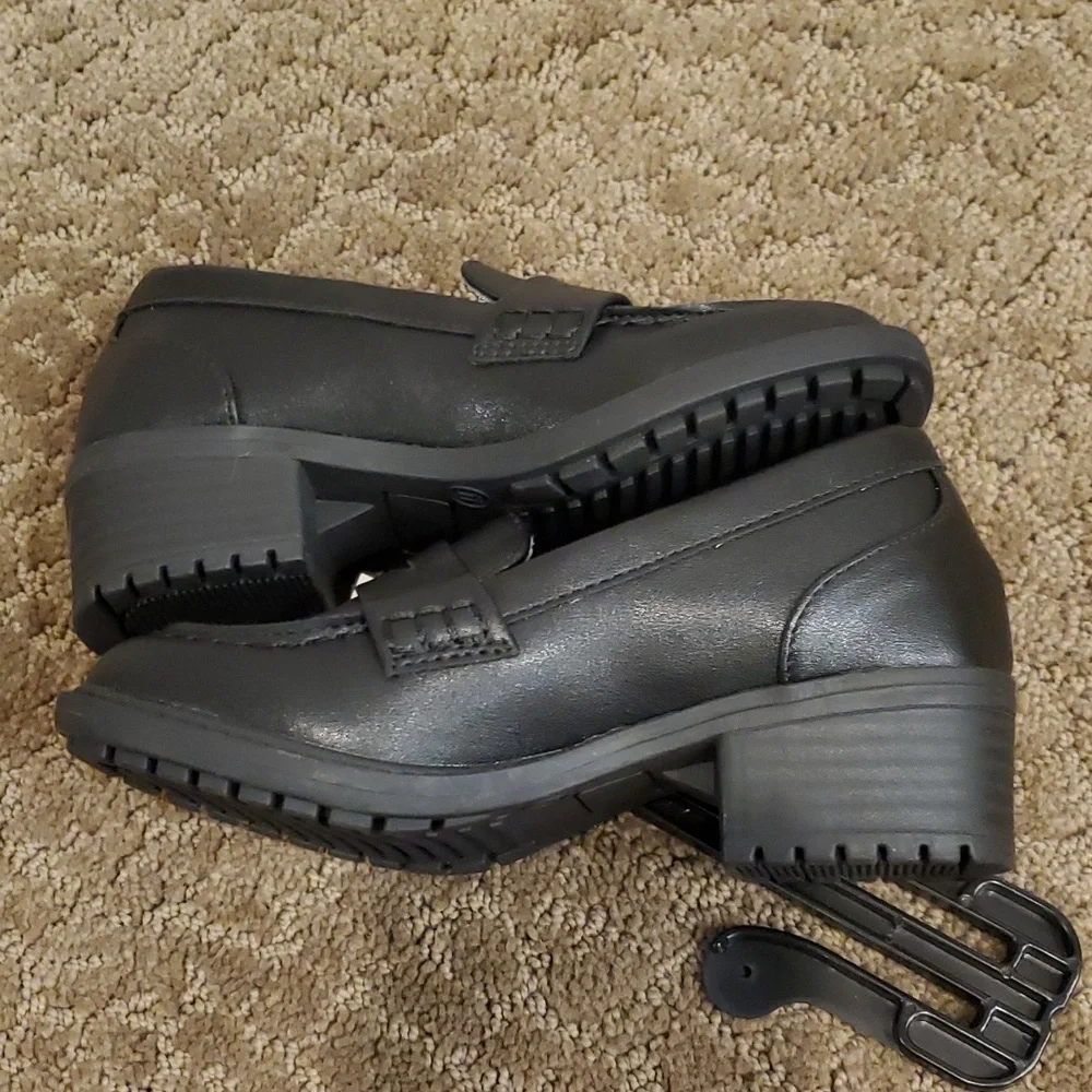 Girls Falls Creek PENNEY Black Heeled Loafers Dress Shoes Size 11 13 1  NWT
